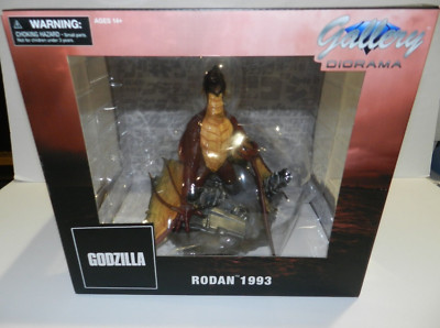 Rodan 1993 - Diamond Select Toys Godzilla- Gallery Deluxe Figurine Sealed Box-image