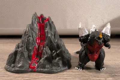 Space Godzilla Diorama Kit Figure Kaiju + Volcano ! Monster Movie Zilla 2025-image