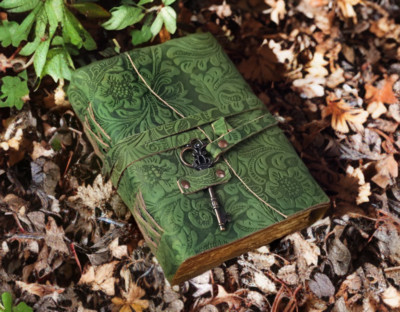 Leather Bound Journal with Antique Key Closure - Handmade Deckle Edges Paper-image