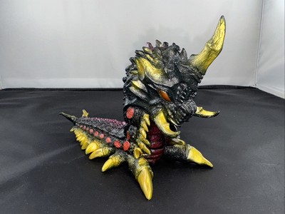 VINTAGE 1992 BANDAI 8