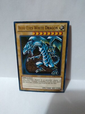 Yu-Gi-Oh! TCG Blue-Eyes White Dragon Structure Deck: Saga of Blue-Eyes White Dr…-image