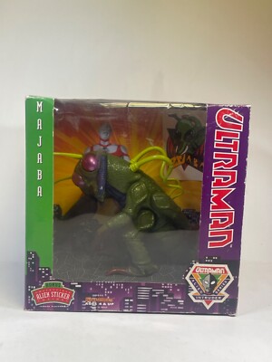 ULTRAMAN Alien Series Intruder MAJABA Action Figure 1991 NIB (Box Damaged)-image