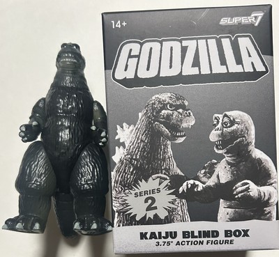 Super7 Reaction Blind Box Godzilla Silver Screen -  Godzilla ‘62 Chase Figure-image
