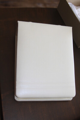 WHITE Leather Album Designs photo album holds 4x5 5x5 4x6 photos made in Canada-image