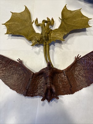 JAKKS Pacific Godzilla King of Monsters Ghidorah Figure 3 Headed Dragon Rodan-image