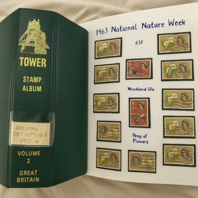 🇬🇧 Regal British Stamp Collection 1952-2003 – Leather-Bound Album Edition-image