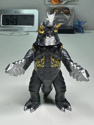Super 7 Godzilla Monster Island Blind Box Megalon Figure-image