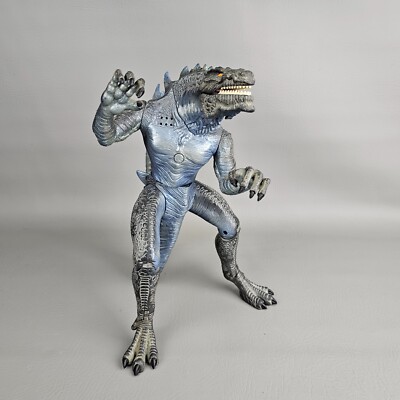 1998 TRENDMASTERS LIVING LARGE GODZILLA ACTION FIGURE 10.5