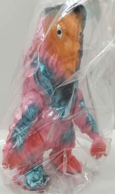 Bullmark Hedorah Soft Vinyl Figure Retro Pink Godzilla M1 go Toho Japan NEW-image